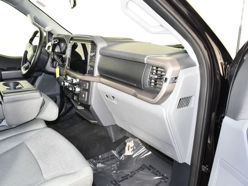 Used 2025 Ford F150 XLT w/ Equipment Group 301A Standard AWD/4WD image 41