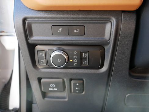 Used 2022 Ford Expedition Max Platinum AWD/4WD image 17