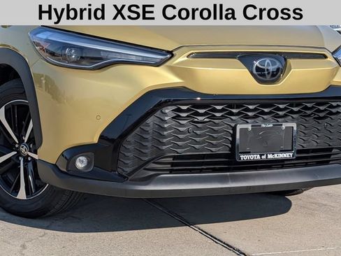 Used 2024 Toyota Corolla Cross AWD Hybrid w/ Convenience Package image 3