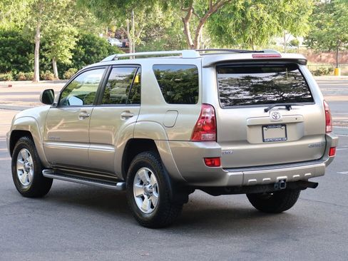 Used 2004 Toyota 4Runner Limited image 4