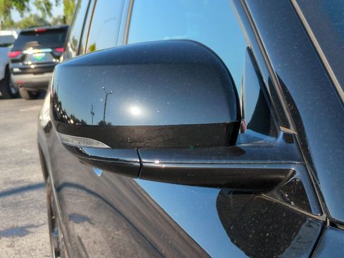 Used 2025 Jeep Grand Cherokee Limited w/ Luxury Tech Group II image 10