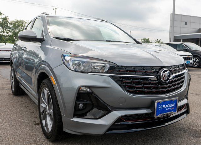 Used 2023 Buick Encore GX Select w/ Sport Touring Package FWD image 4