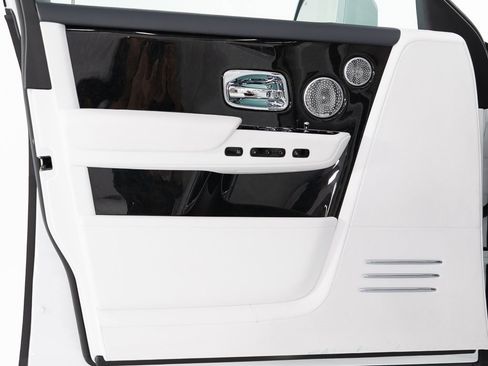 Certified 2023 Rolls-Royce Phantom Sedan image 12