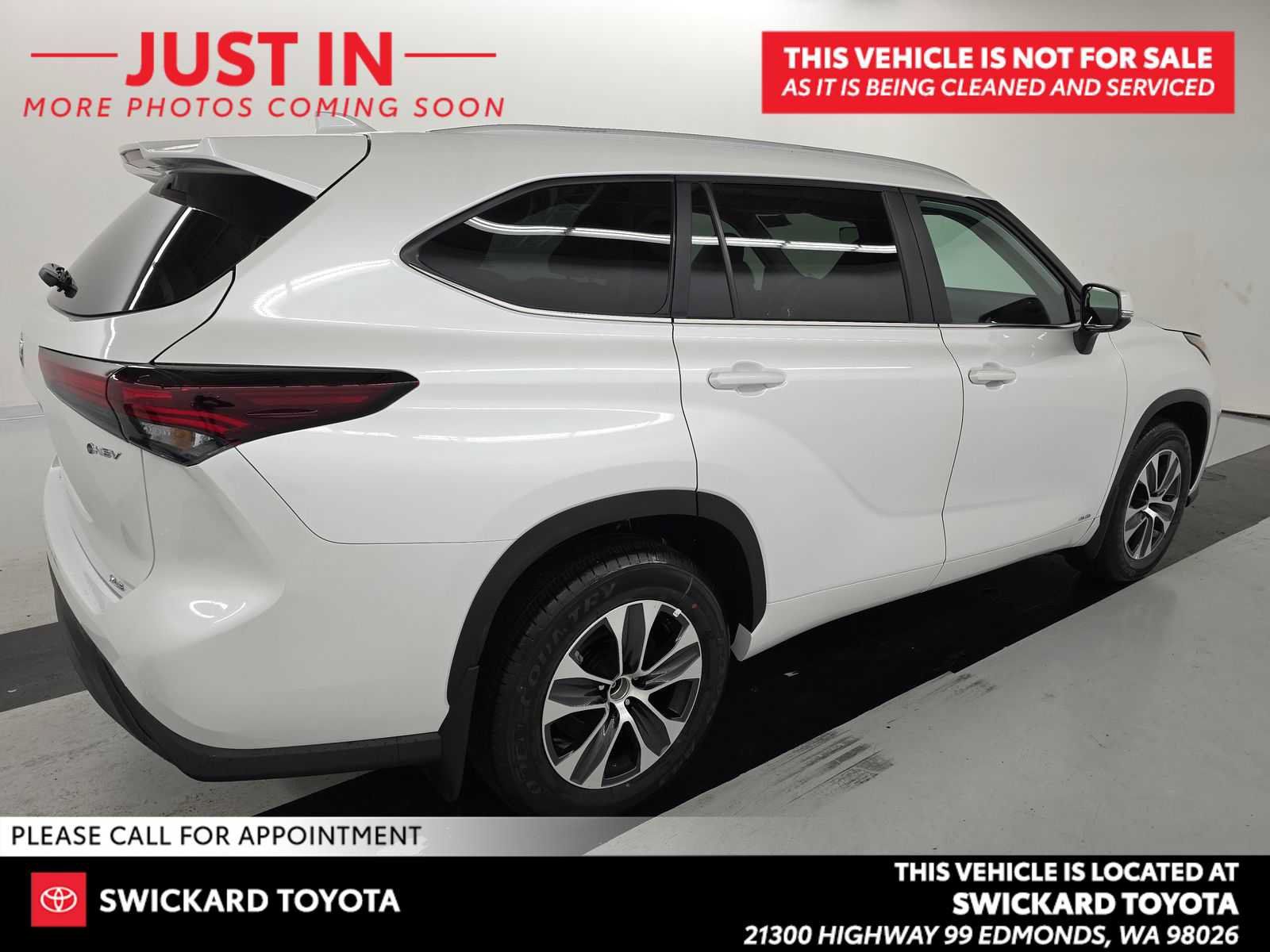 Used 2026 Toyota Highlander XLE AWD/4WD image 1