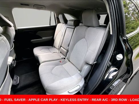 Used 2022 Toyota Highlander LE AWD/4WD image 21
