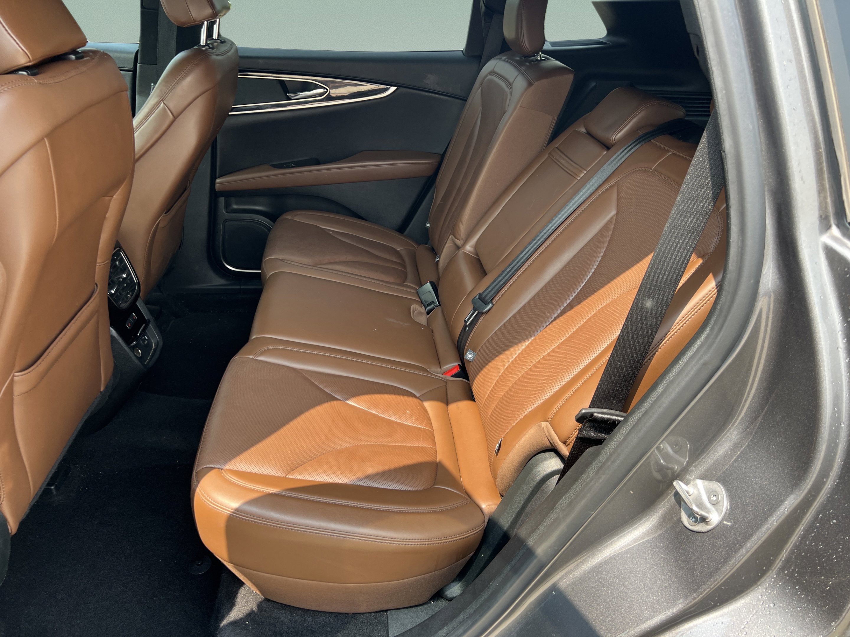 Used 2022 Lincoln Nautilus Reserve FWD image 19