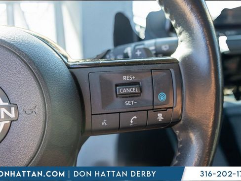 Used 2023 Nissan Rogue SV w/ SV Premium Package image 13