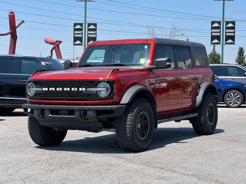 Used 2024 Ford Bronco Wildtrak AWD/4WD image 3