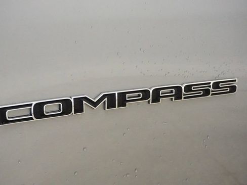 Certified 2022 Jeep Compass Latitude image 11