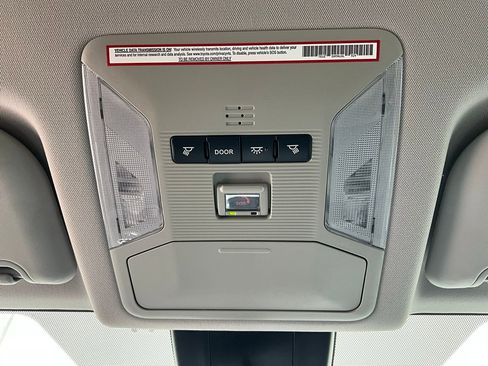 Used 2020 Toyota RAV4 LE image 15