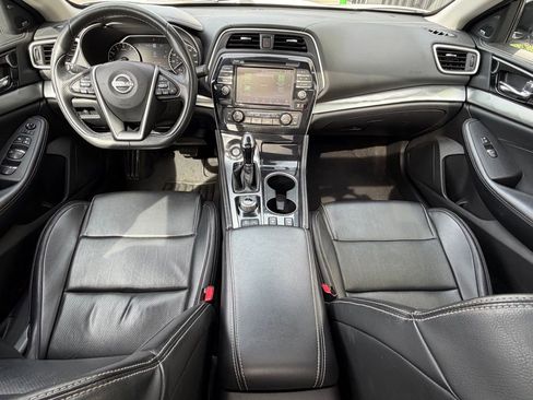 Used 2023 Nissan Maxima SL FWD image 8