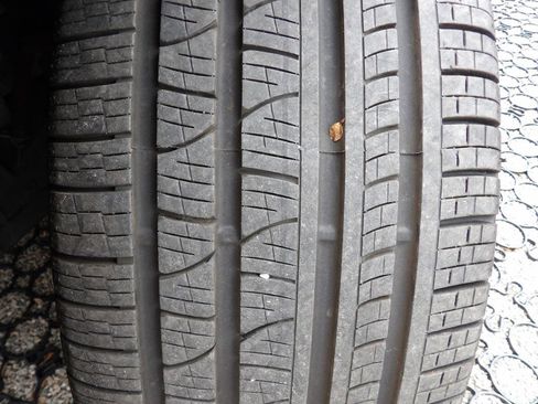 Certified 2025 Volvo XC90 B6 Plus image 32