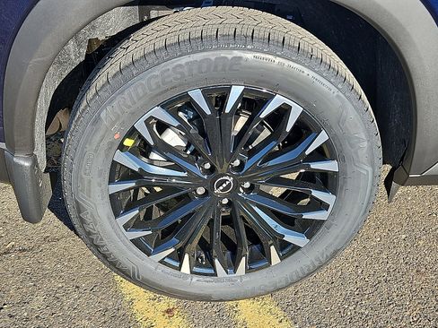 New 2026 Nissan Rogue SV image 7