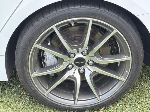 Used 2025 Genesis G70 2.5T AWD/4WD image 17