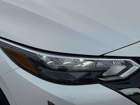 Certified 2025 Nissan Sentra SR image 10