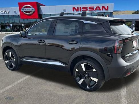 New 2026 Nissan Kicks SR AWD/4WD image 5