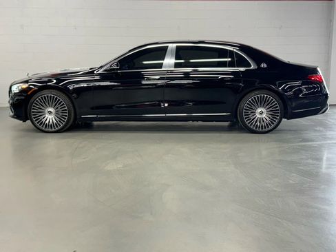Used 2023 Mercedes-Benz Maybach S 680 4MATIC w/ Manufaktur Leather Package image 5