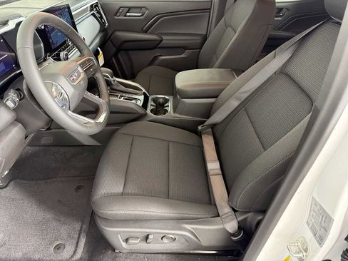 New 2026 GMC Canyon Elevation w/ Convenience Package RWD image 7