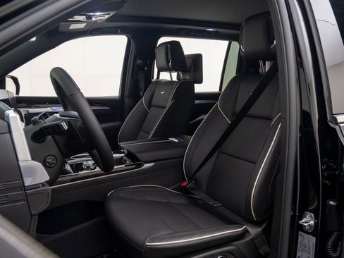 New 2026 Cadillac Escalade ESV Luxury w/ Touring Package image 19