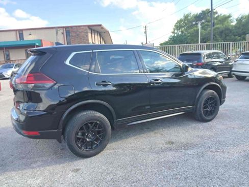 Used 2020 Nissan Rogue S image 7