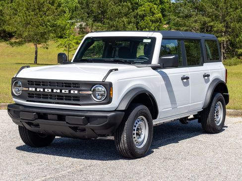 New 2026 Ford Bronco 4-Door AWD/4WD image 3