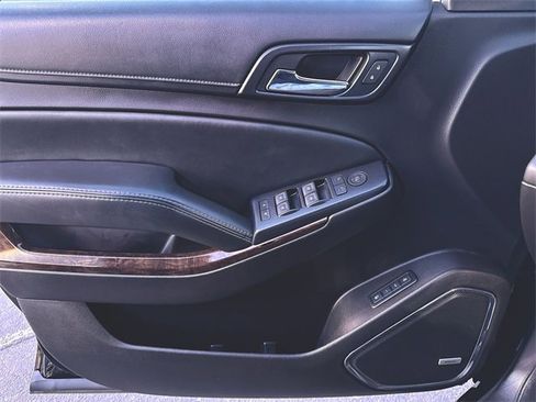 Used 2017 Chevrolet Tahoe LT image 22