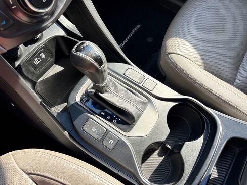 Used 2019 Hyundai Santa Fe XL image 18