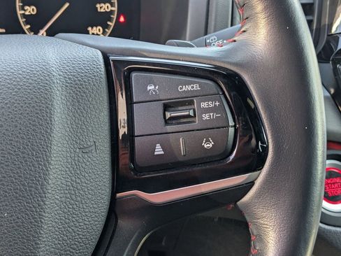 Used 2025 Honda Odyssey Sport-L image 19