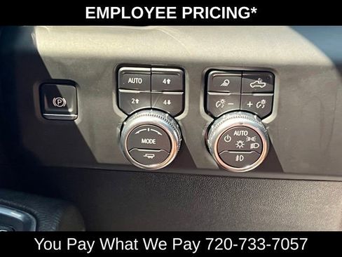 Used 2024 GMC Sierra 2500 Denali w/ Denali Reserve Package AWD/4WD image 39