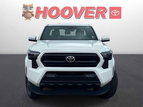 Used 2024 Toyota Tacoma SR5 RWD image 3