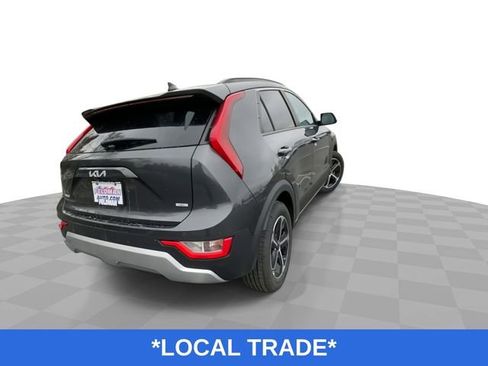 Used 2023 Kia Niro EX image 9