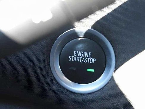 Used 2022 Chevrolet Malibu LT image 16