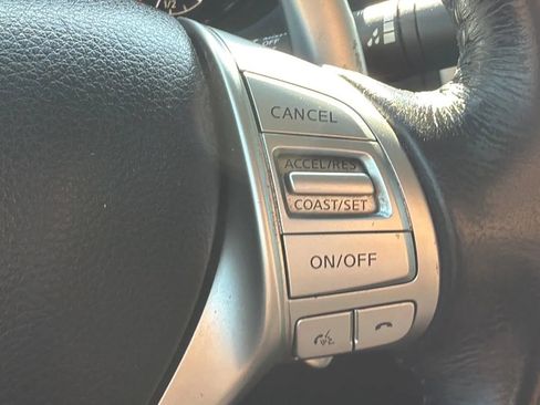 Used 2018 Nissan Altima 2.5 SR FWD image 22