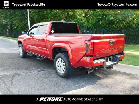Used 2025 Toyota Tacoma SR5 AWD/4WD image 3