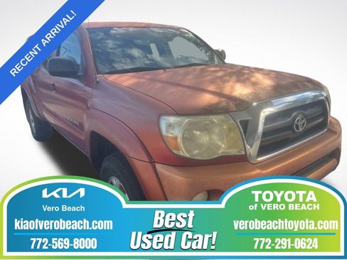 Used 2008 Toyota Tacoma PreRunner image 1