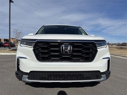 New 2025 Honda Pilot EX-L image 8