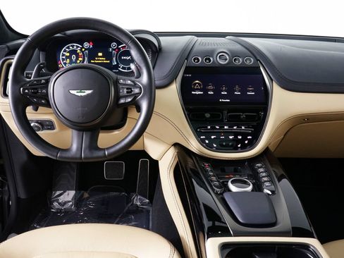Used 2023 Aston Martin DBX AWD/4WD image 28