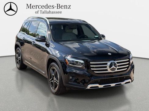 Used 2026 Mercedes-Benz GLB 250 image 3