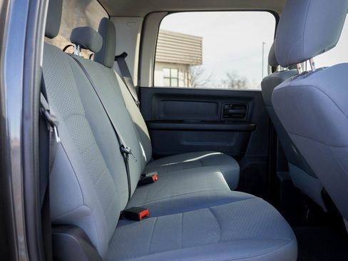 Used 2018 RAM 2500 Tradesman w/ Chrome Appearance Group image 25