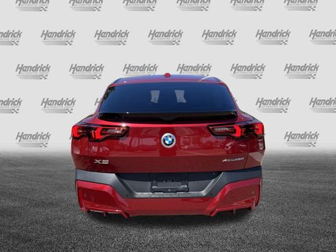 Certified 2025 BMW X2 xDrive28i AWD/4WD image 9