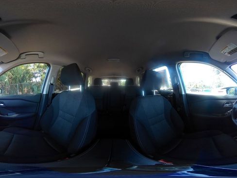 Used 2025 Nissan Rogue SV FWD image 44
