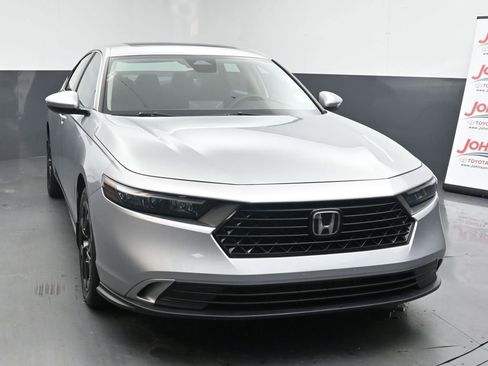 Used 2024 Honda Accord EX image 3