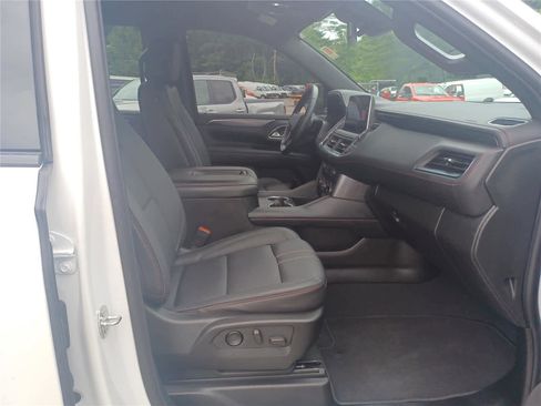 Used 2024 Chevrolet Tahoe RST w/ RST Performance Edition image 37