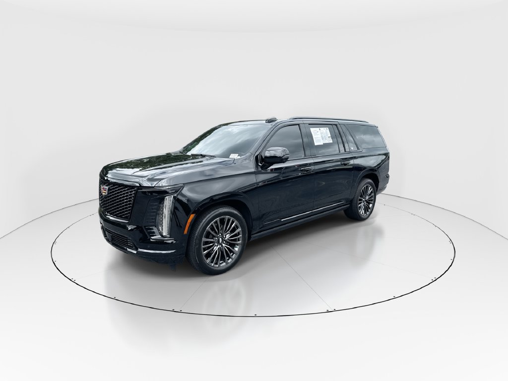 Used 2025 Cadillac Escalade ESV Sport Platinum AWD/4WD image 4