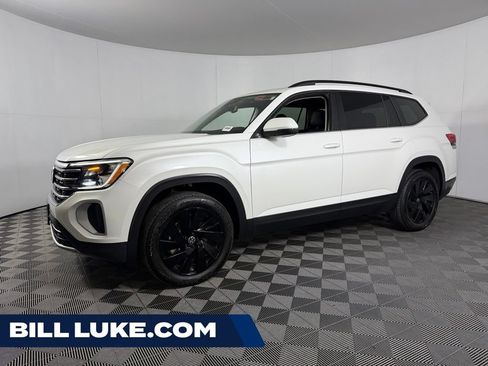 Used 2026 Volkswagen Atlas SE AWD/4WD image 1