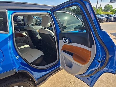 Used 2022 Jeep Compass Limited AWD/4WD image 69