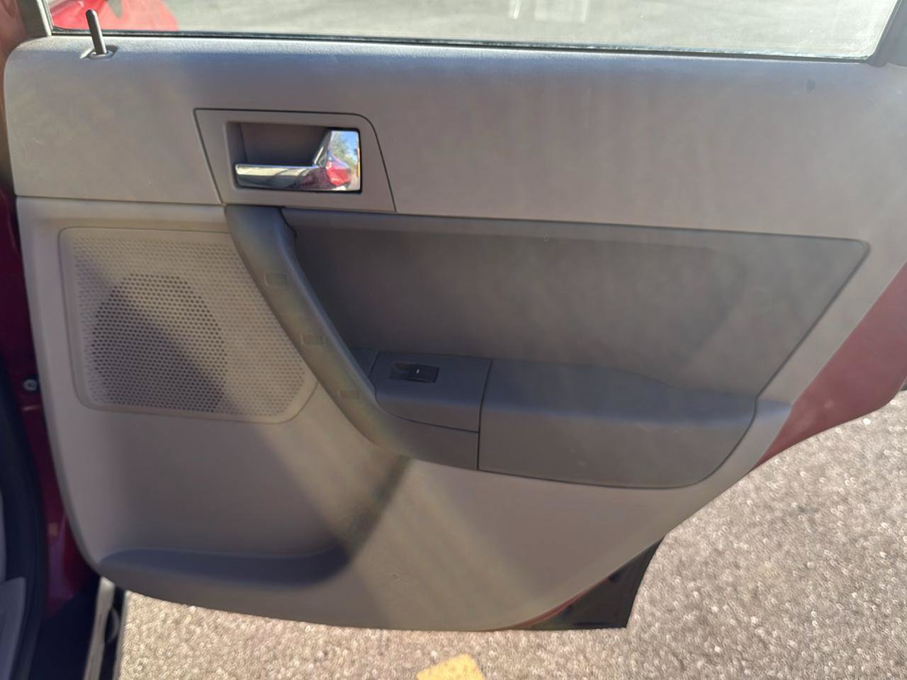 Used 2009 Ford Focus SEL FWD image 21