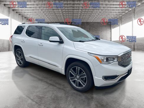 Used 2017 GMC Acadia Denali AWD/4WD image 3