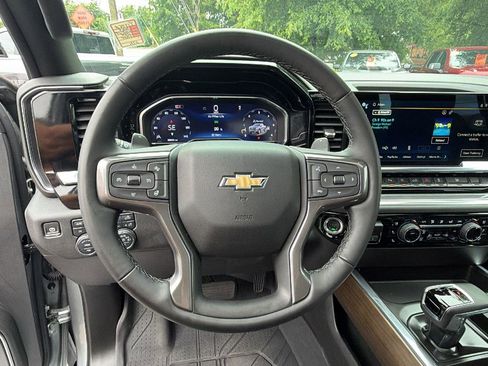 Certified 2024 Chevrolet Silverado 1500 High Country w/ High Country Premium Package AWD/4WD image 25