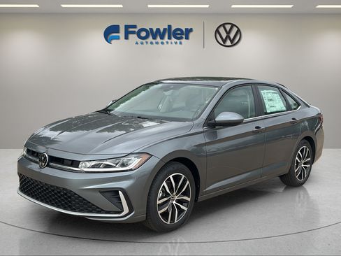New 2026 Volkswagen Jetta SE FWD image 3